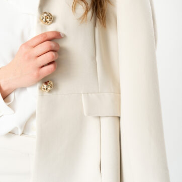 ZARA White Crepe Ruffle Blouse